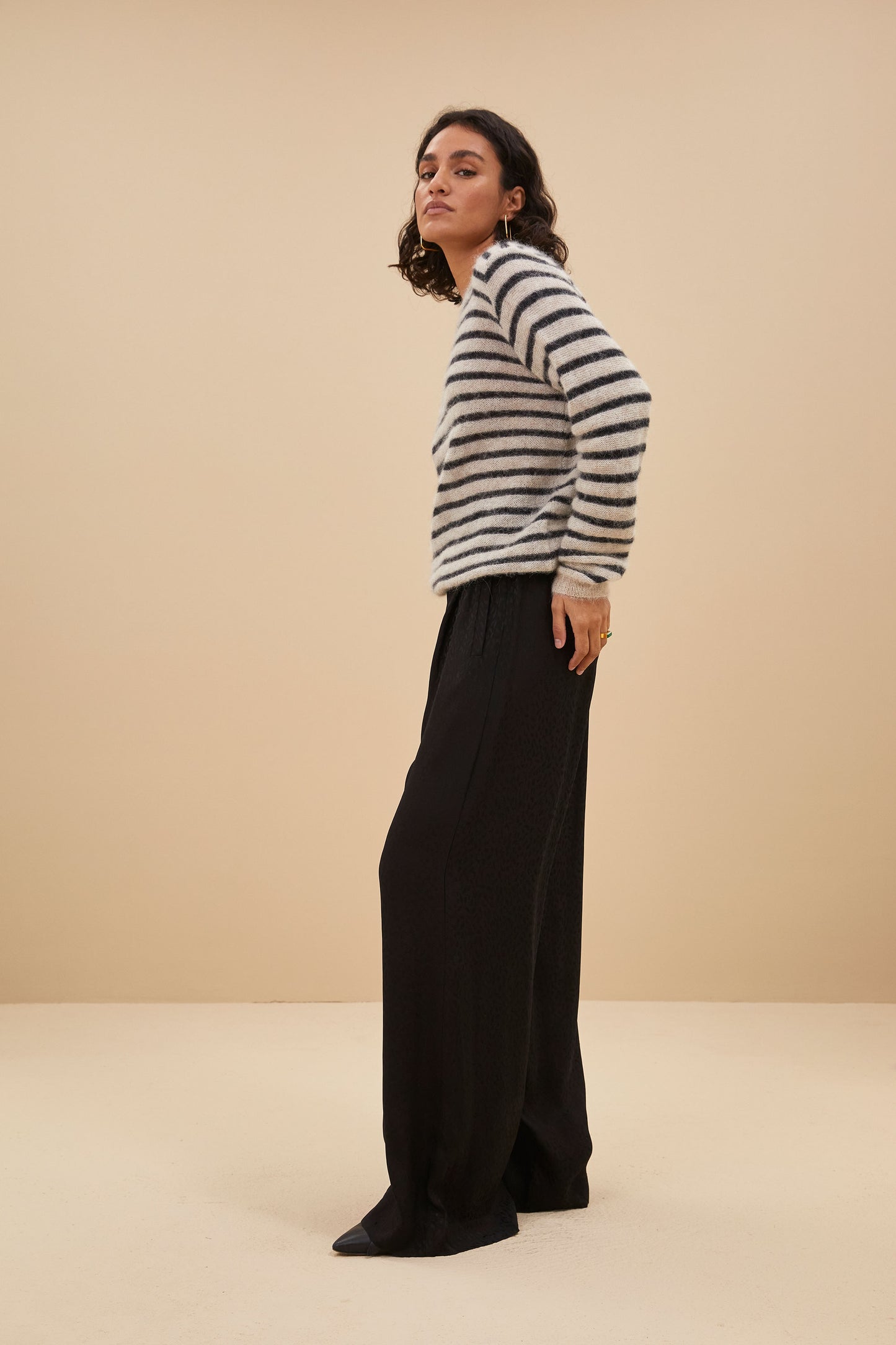 gwen thin stripe -Exclusively available in our physical store