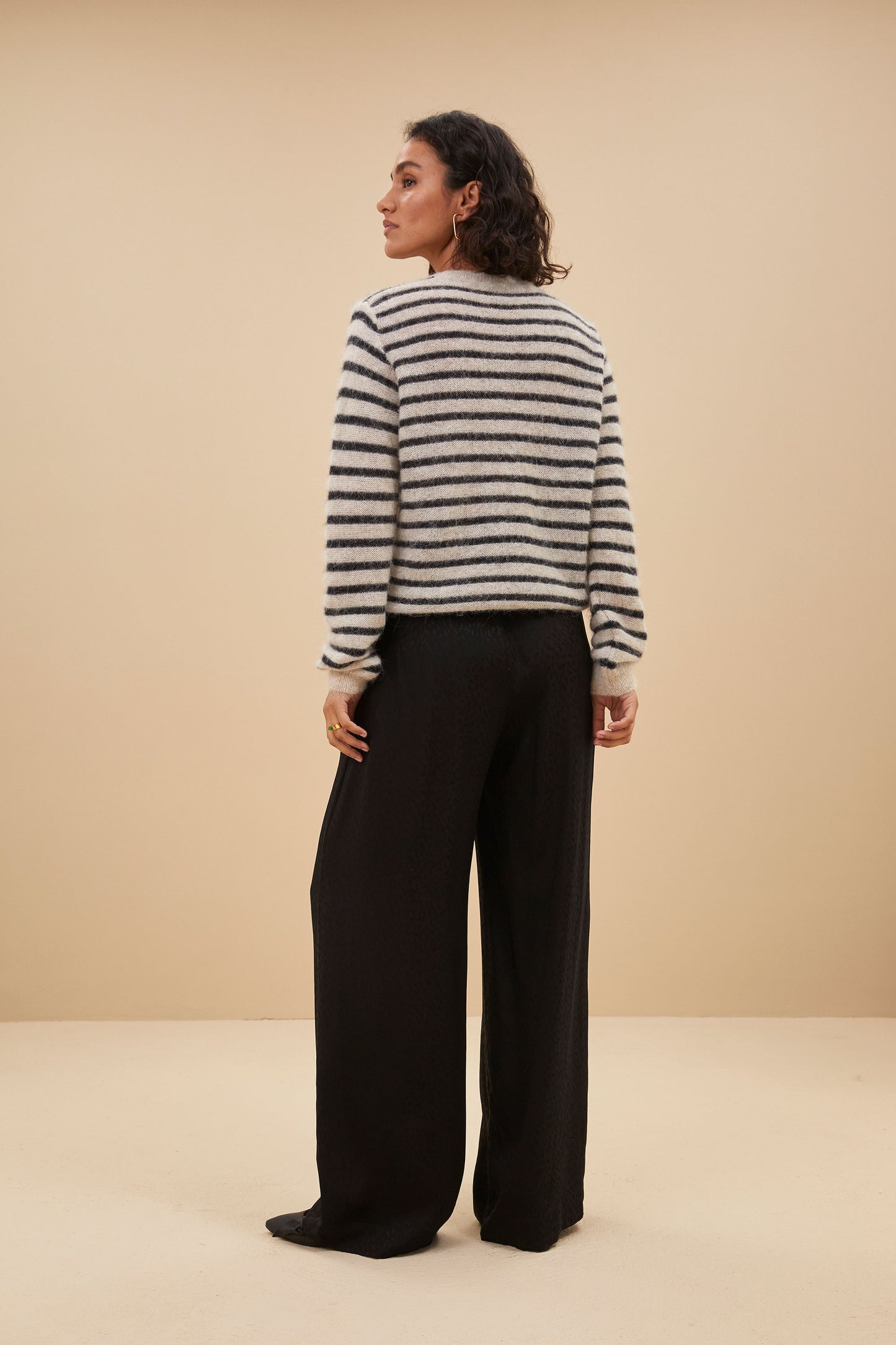 gwen thin stripe -Exclusively available in our physical store