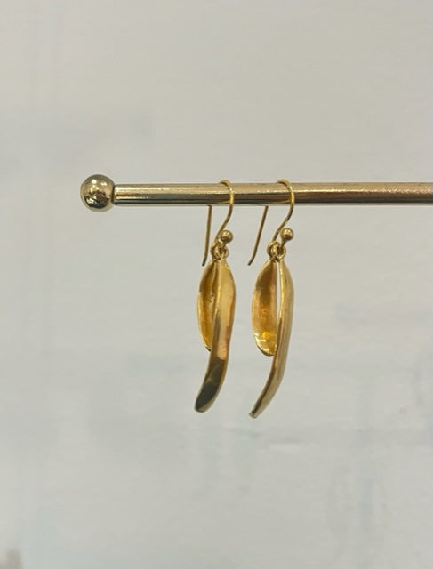 PLUMA Gold Earrings