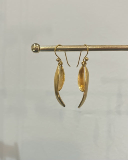 PLUMA Gold Earrings